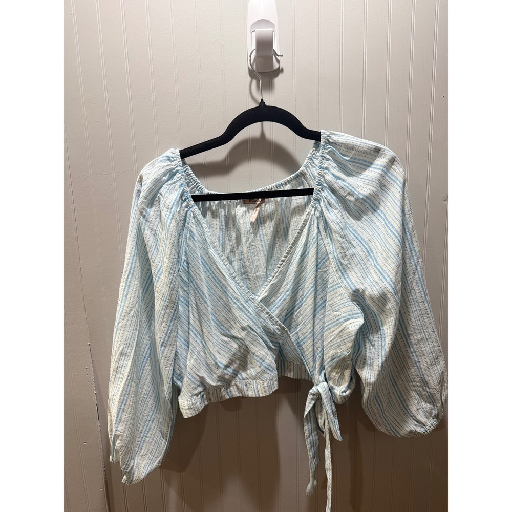 BCBGeneration Blue White Striped Wrap Crop Top Long‎ Sleeve Blouse Large